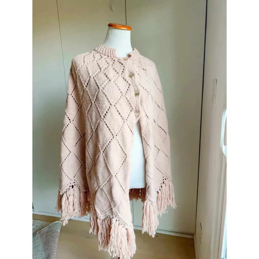 Vintage Hand Knit Poncho in Blush Pink S-L Fit Boho hippie Artisan Fringe Shawl